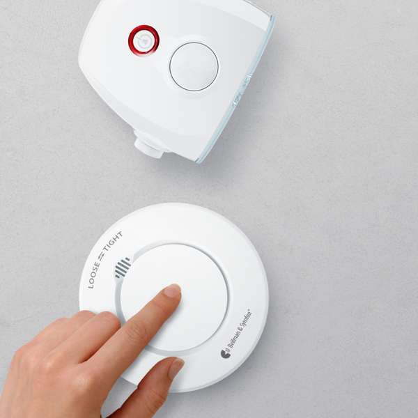 Smoke and Fire Alarm